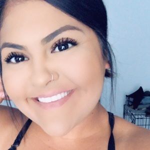 Meet your Posher, Vanessa